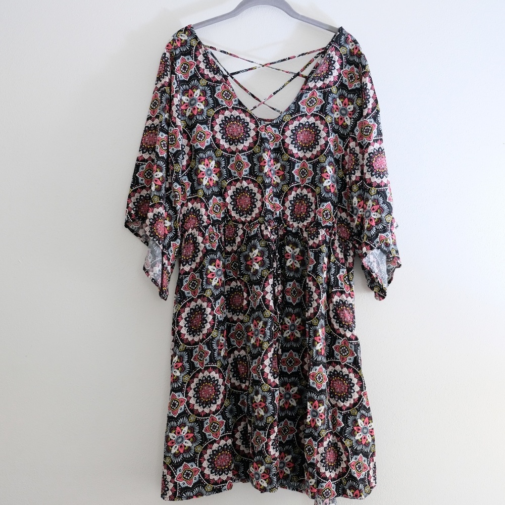 Torrid Medallion Print Lattice Back Dress 2 (2X) - Picture 3 of 8